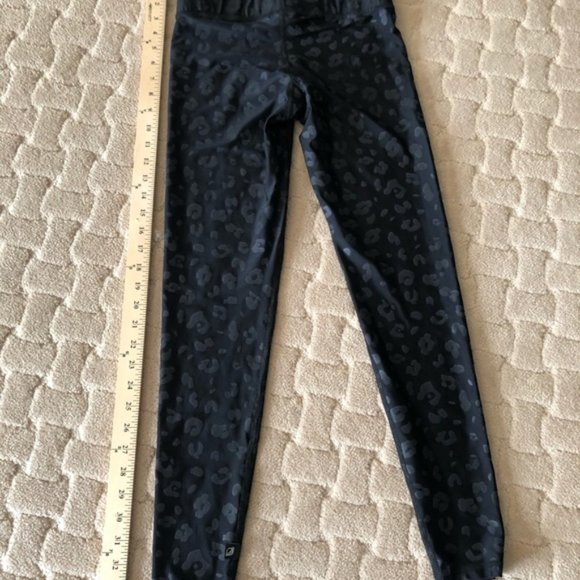 Terez Black Cheetah Foil UpLift Leggings size small - Picture 2 of 5